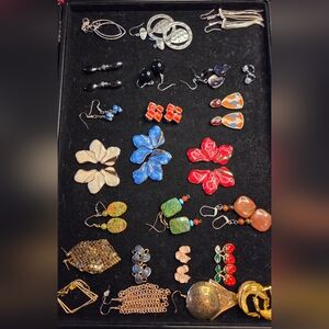 Earrings preloved clips enamel silver tone